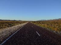 so sind die Strassen im Outback: geradeaus